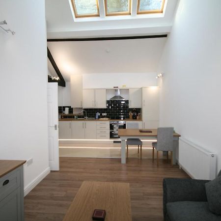Апартаменты Flat 5, 124 High Street Ньюмаркет Экстерьер фото